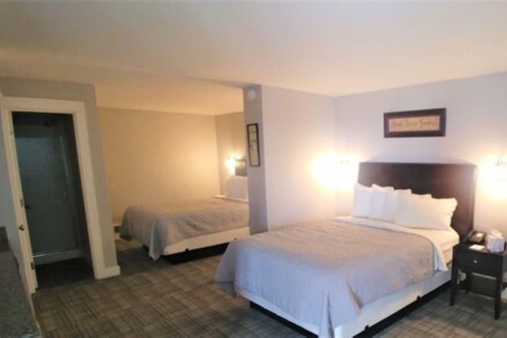 Room 15 of 40