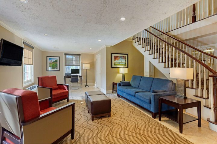 Hotel Interior 4 of 45