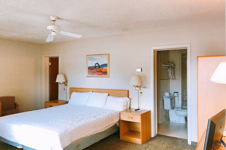 Room 20 of 29