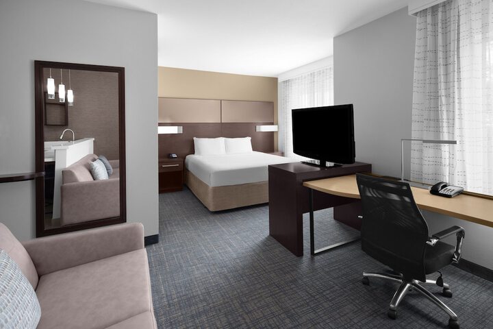 Room 19 of 52
