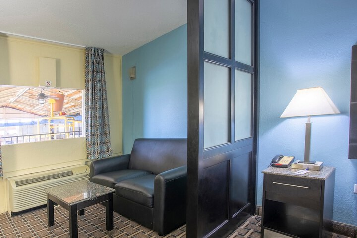 Room 26 of 36