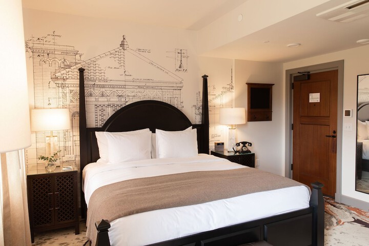 Room 42 of 64