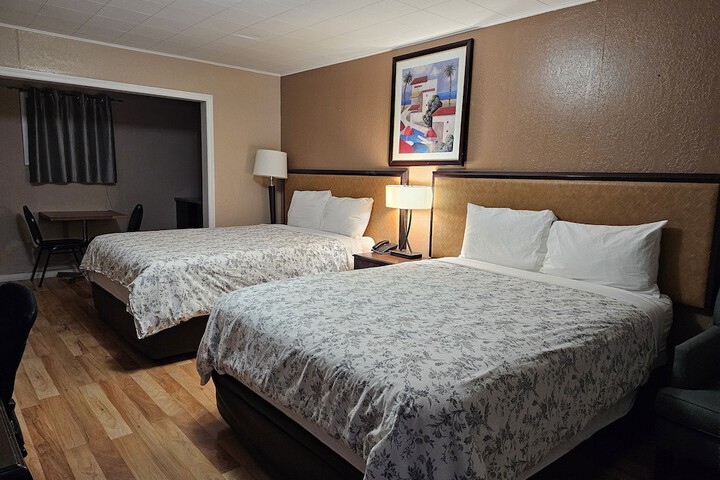 Room 34 of 41