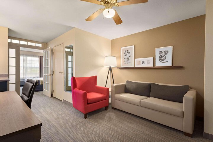 Room 12 of 35