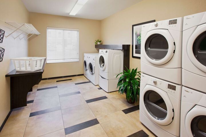 Sonesta Simply Suites Orange County Airport