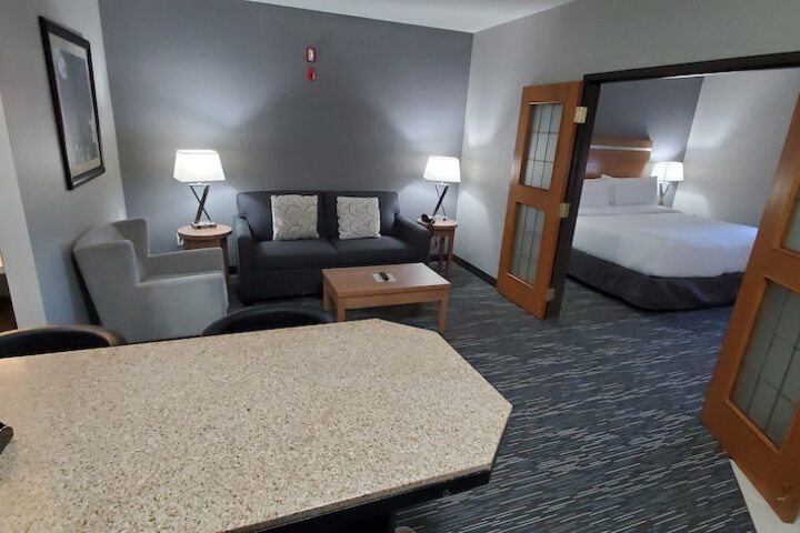Room 12 of 88