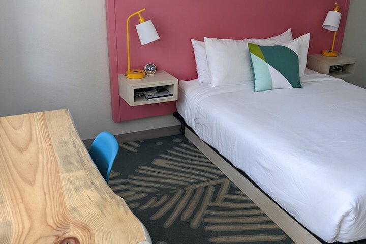Room 4 of 21