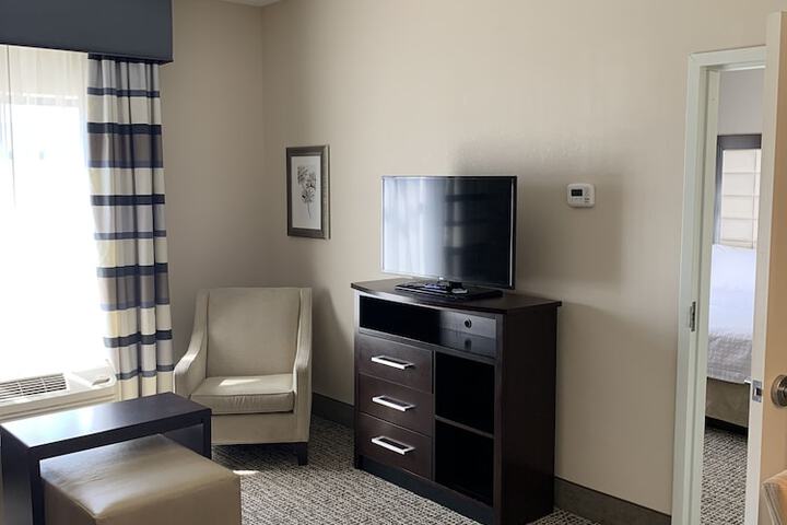Room 26 of 43