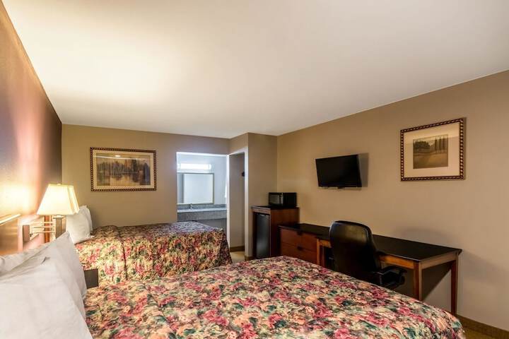 Room 19 of 38