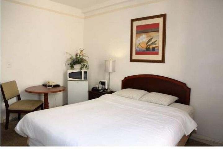 Room 20 of 28