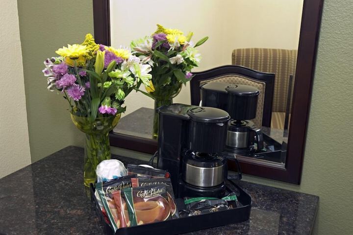 Breakfast/Coffee Service 16 of 16