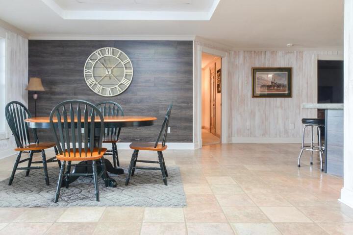 Barren Breeze Bed and Breakfast