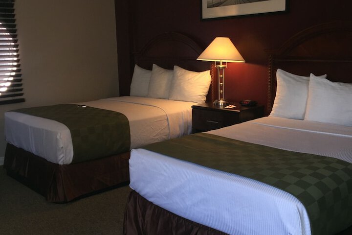 Room 34 of 47