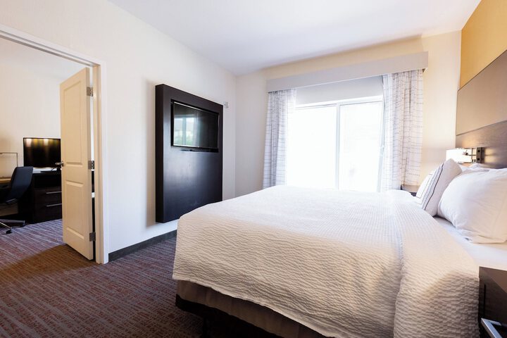 Room 14 of 24