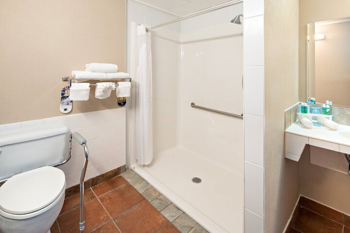 Room 32 of 52