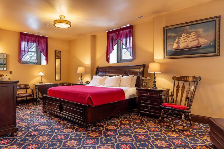 Room 42 of 148