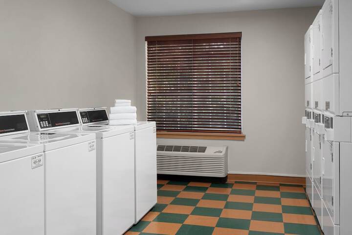 Room 14 of 29