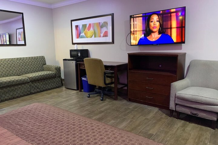 Room 10 of 36