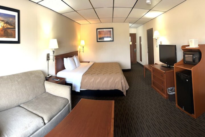 Room 101 of 163