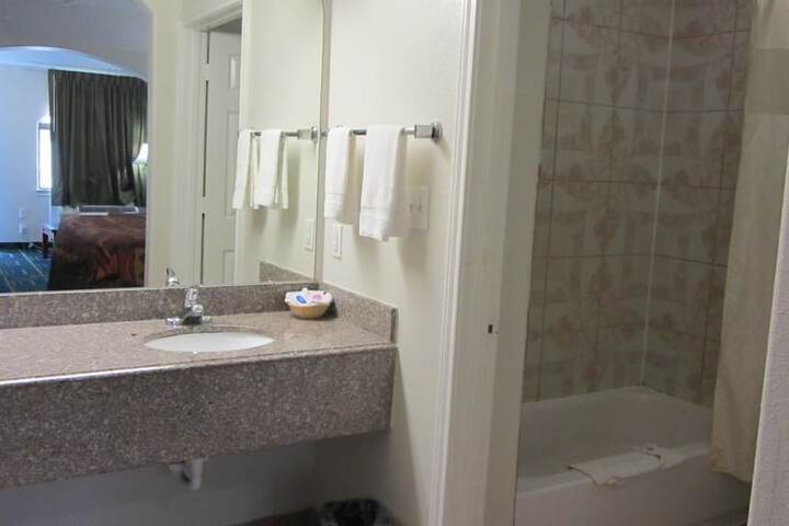 Room 19 of 24