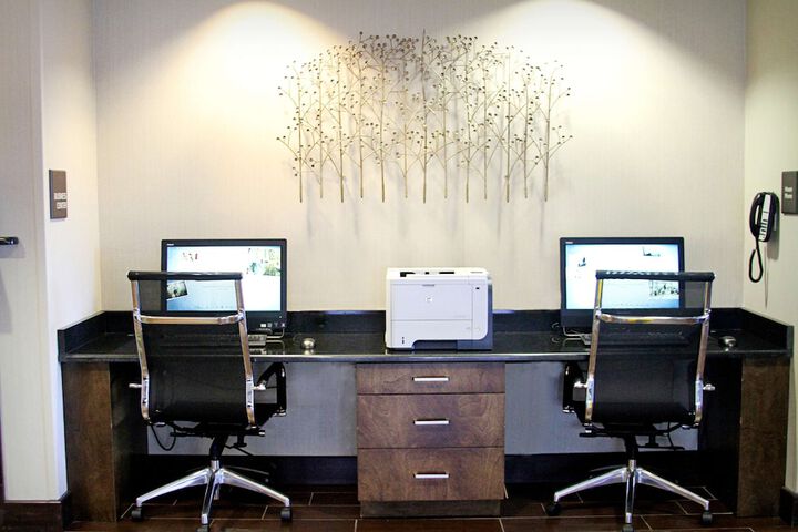 Business Center 23 of 23