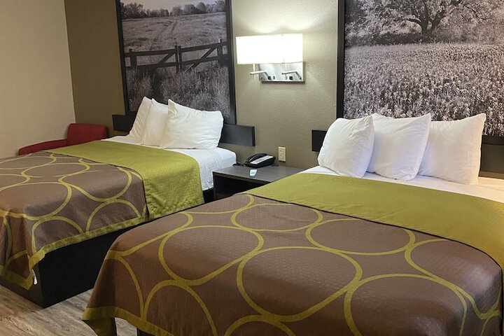 Room 15 of 17