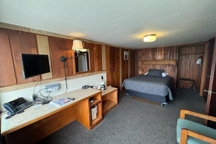 Room 111 of 233