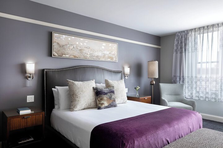 Room 20 of 102