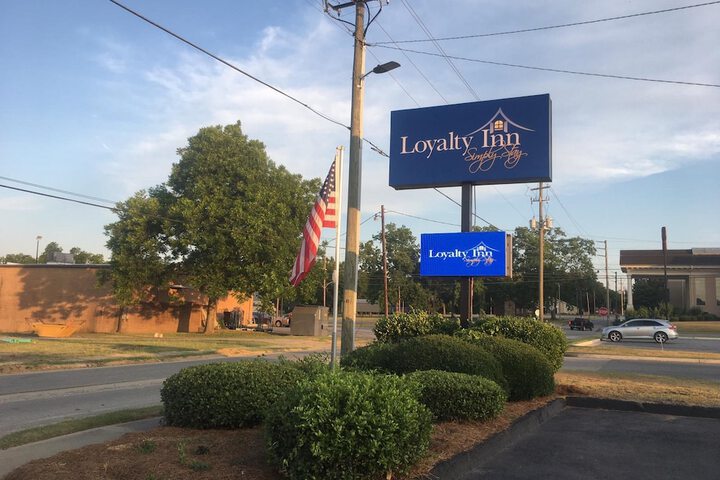 Loyalty Inn Hawkinsville