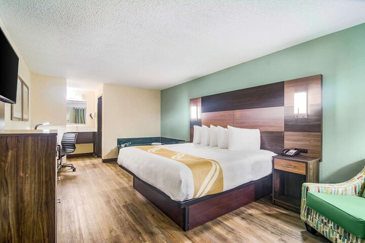 Quality Inn & Suites Lake City