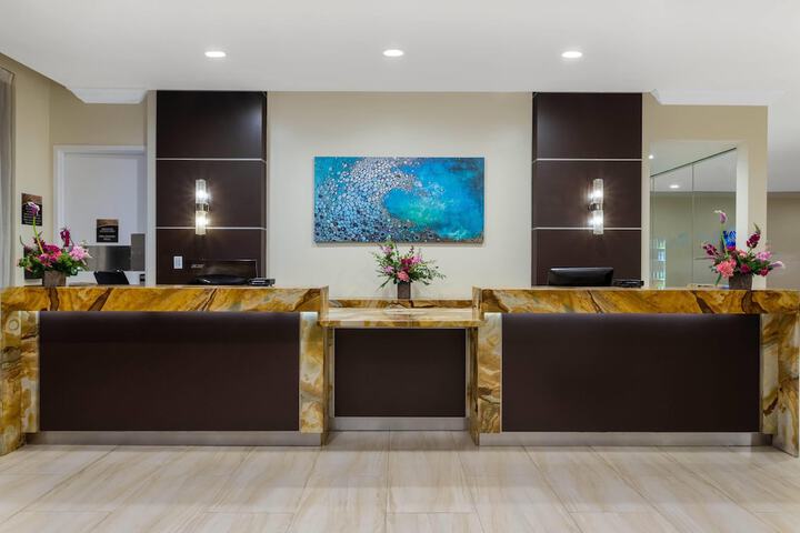 Wyndham Deerfield Beach Resort