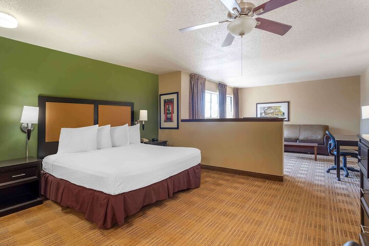 Room 31 of 38