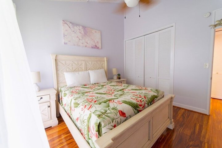 Room 13 of 27