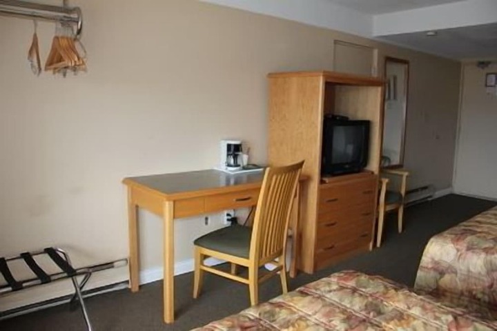 Room 19 of 27