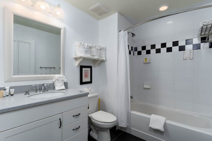 Room 156 of 345