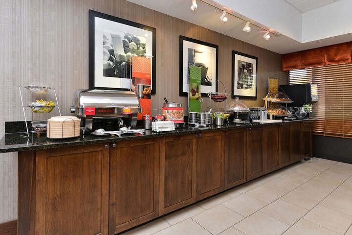 Breakfast/Coffee Service 28 of 34