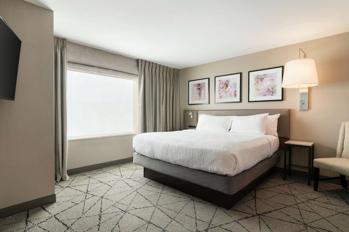 Room 32 of 50