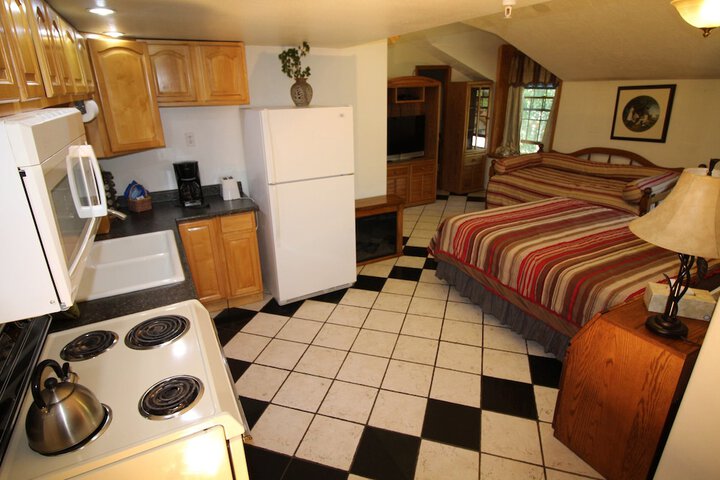 Room 27 of 53
