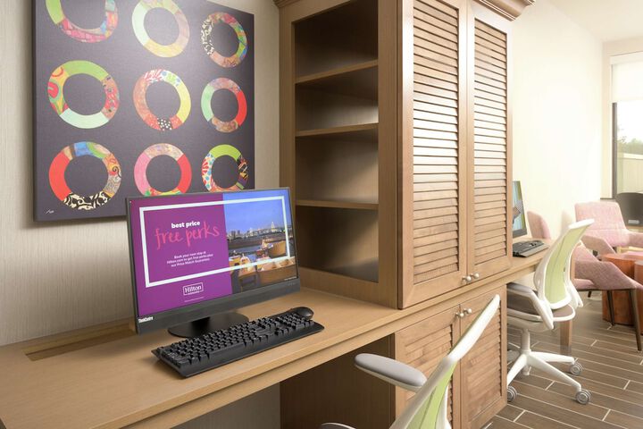 Business Center 25 of 25