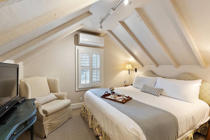 McCully House Inn