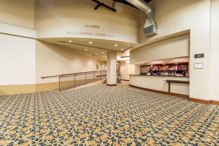 Clarion Hotel Convention Center