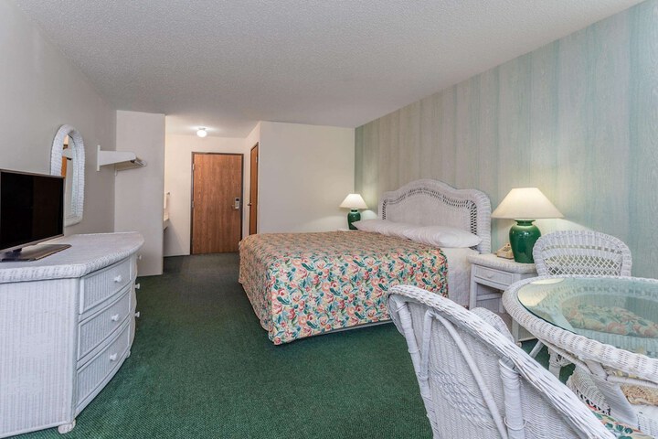 Room 26 of 27