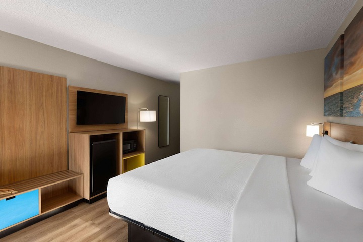 Room 45 of 54