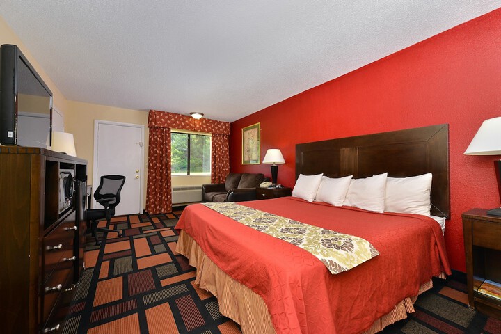 Room 12 of 15