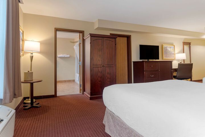 Room 11 of 72