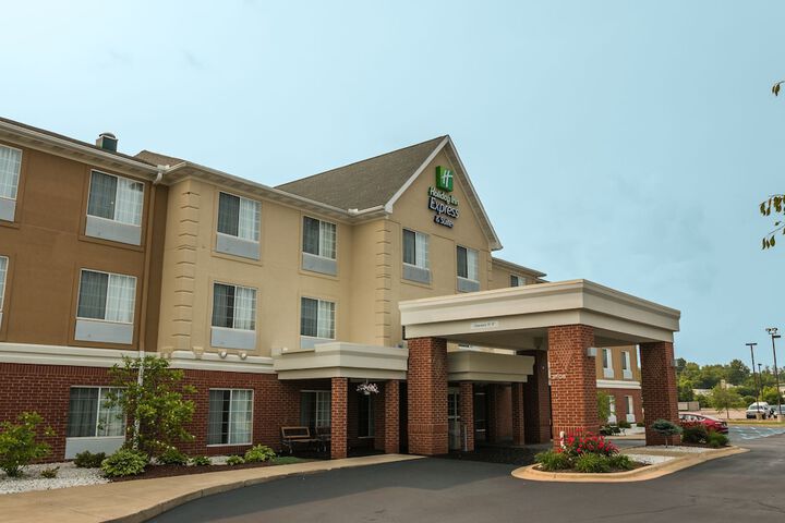 Holiday Inn Express & Suites Jackson by IHG
