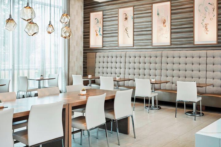 AC Hotel by Marriott Cincinnati at the Banks