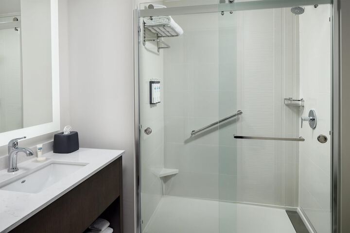 Hyatt House Royal Oak / Birmingham