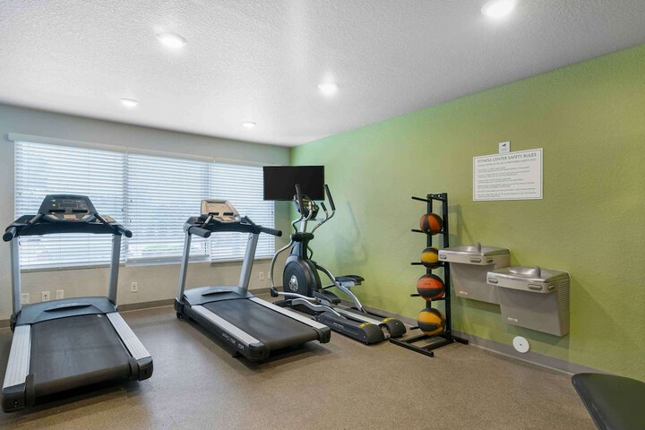 Extended Stay America Select Suites - Tampa - Northeast