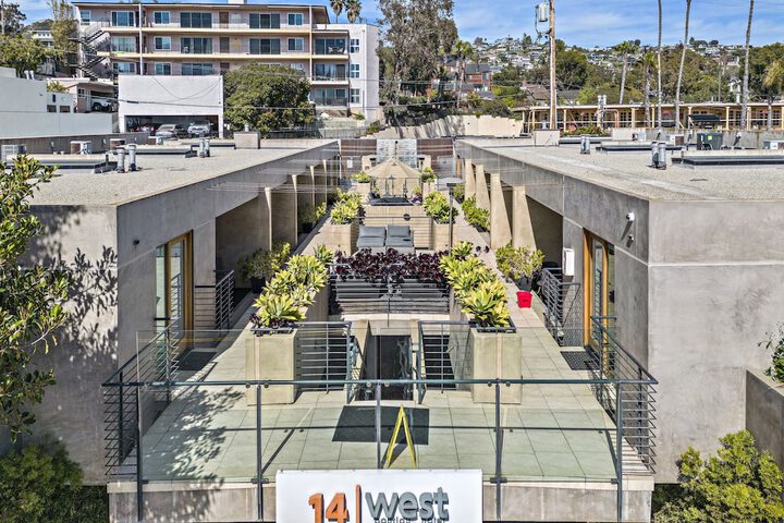 14 West Hotel